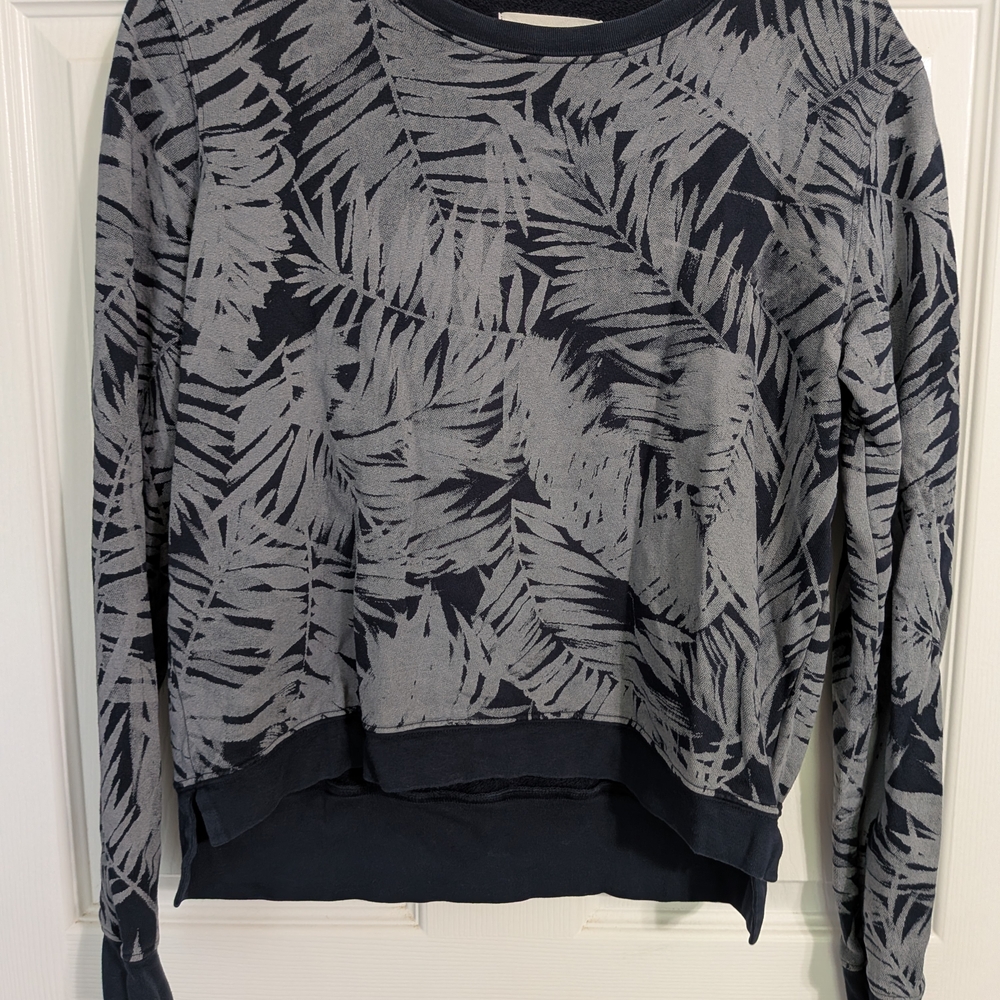 Gray And Black Leaf Pattern Sweater - image 1